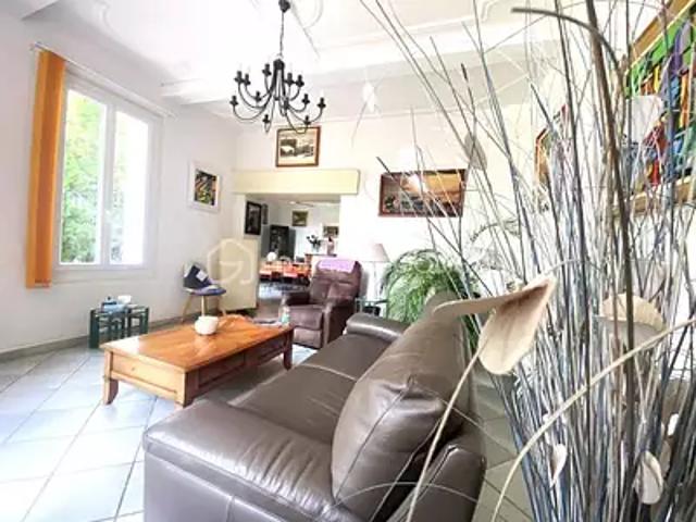 Saint Gilles 30800 Achat / Vente maison 6 pièces t6 piscine
