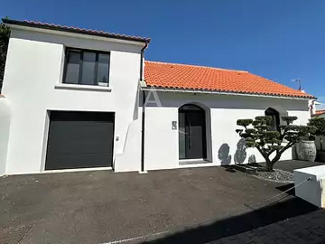 Saint Gilles Croix de Vie 85800 Achat / Vente maison 4 pièces t4 au dernier étage parking