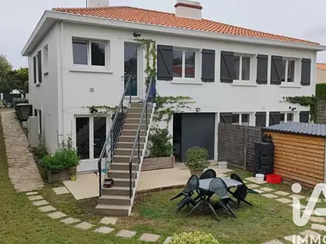 Saint Gilles Croix de Vie 85800 Achat / Vente maison 9 pièces t9 parking