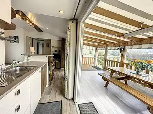 Saint Gilles Croix de Vie 85800 Achat / Vente maison 3 pièces t3 au dernier étage piscine