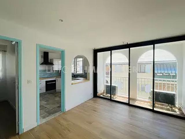 Saint Gilles les Bains 97434 Location appartement 3 pièces t3 au dernier étage terrasse