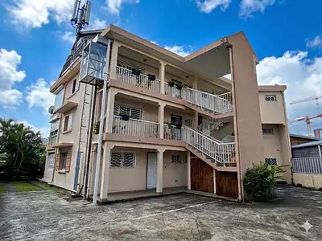 Saint Gilles Les Hauts 97435 Achat / Vente appartement 4 pièces t4 terrasse parking