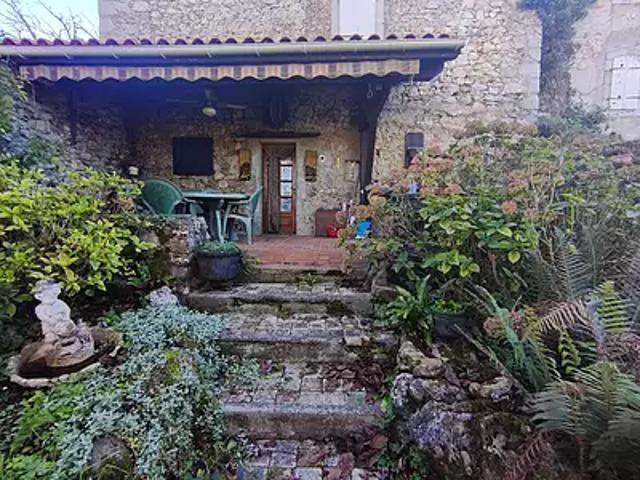 Saint Girons 09200 Achat / Vente maison 6 pièces t6 au dernier étage