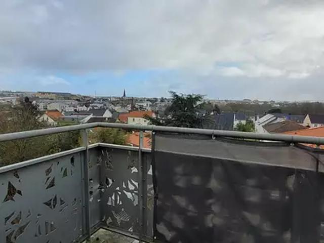 Saint Herblain 44800 Achat / Vente appartement 2 pièces t2 au dernier étage cave
