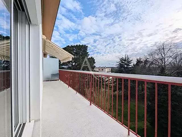 Saint Herblain 44800 Achat / Vente appartement 3 pièces t3 au dernier étage cave