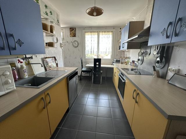 SAINT HERBLAIN VILLAGE EXPO T4 de 87 m2 avec balcon, dressing, cave