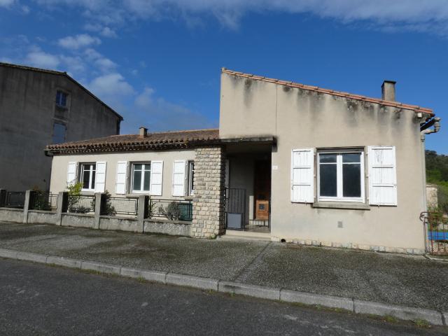 Saint Hilaire maison T6 de 126 m2 habitables sur terrain de 540 m2