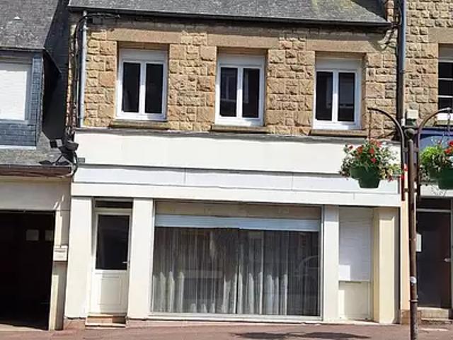 Saint Hilaire du Harcouët 50600 Achat / Vente immeuble au dernier étage