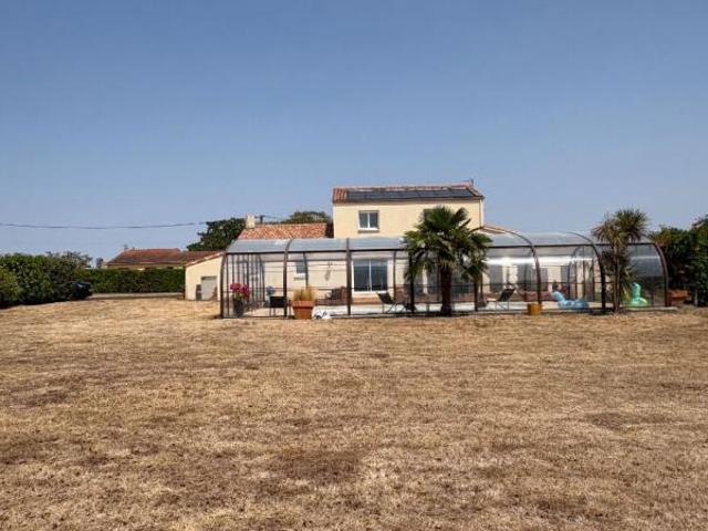 SAINT HILAIRE DE CLISSON PROPRIÉTÉ FAMILIALE