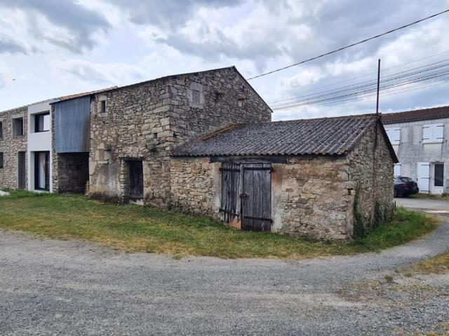 Saint Hilaire de Clisson Vente Remise / Grange 44