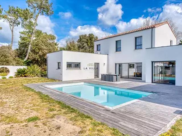 Saint Hilaire de Riez 85270 Achat / Vente maison 10 pièces t10 piscine terrasse