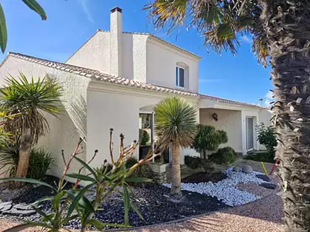 Saint Hilaire de Riez 85270 Achat / Vente maison 6 pièces t6 au dernier étage cave