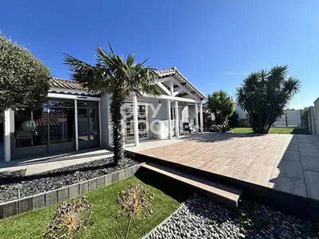 Saint Hilaire de Riez 85270 Achat / Vente maison 6 pièces t6 au dernier étage parking