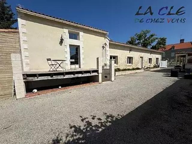Saint Hilaire des Loges 85240 Achat / Vente maison 5 pièces t5