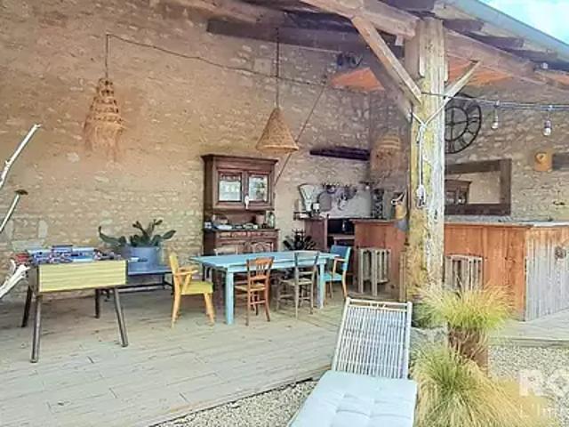 Saint Hippolyte 17430 Achat / Vente maison 4 pièces t4 terrasse parking