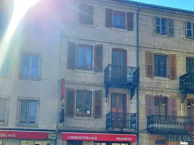 Saint Hippolyte 25190 Achat / Vente maison 10 pièces t10 au dernier étage