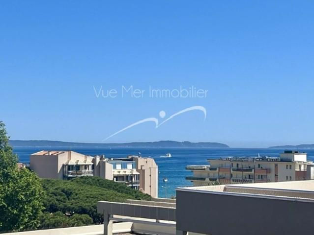 SAINT JAMES PLEIN CENTRE PLAGE 150 M