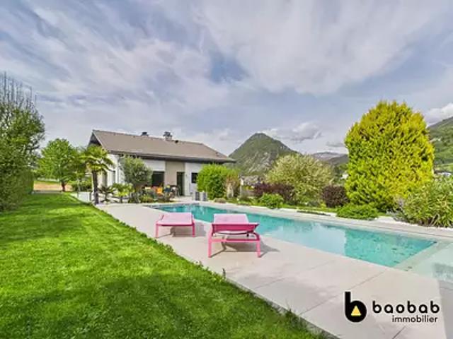 Saint Jeoire Prieuré 73190 Achat / Vente maison 6 pièces t6 piscine terrasse
