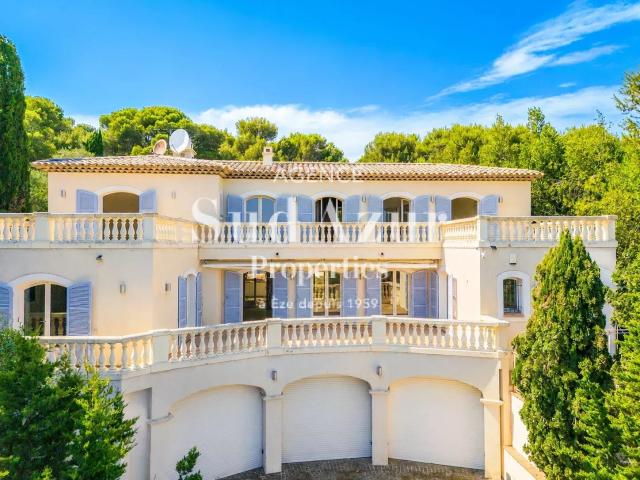 SAINT JEAN CAP FERRAT – PROPRIÉTÉ EXCLUSIVE AVEC VUE MER