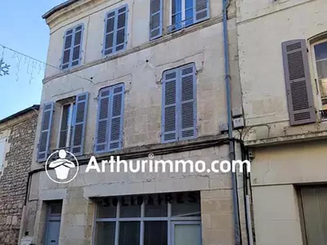 Saint Jean d'Angély 17400 Achat / Vente immeuble