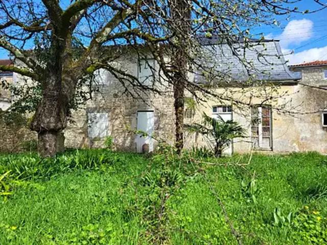 Saint Jean d'Angély 17400 Achat / Vente maison 3 pièces t3