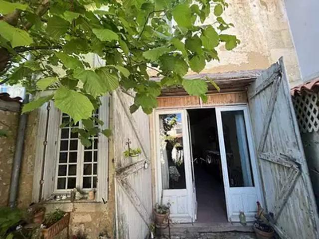 Saint Jean d'Angély 17400 Achat / Vente maison 3 pièces t3