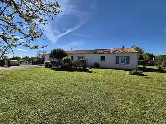 Saint Jean d'Angély 17400 Achat / Vente maison 4 pièces t4
