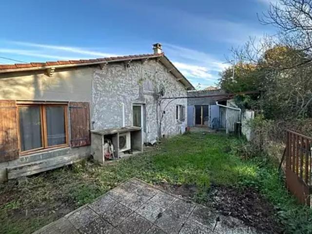 Saint Jean d'Angély 17400 Achat / Vente maison 5 pièces t5 parking
