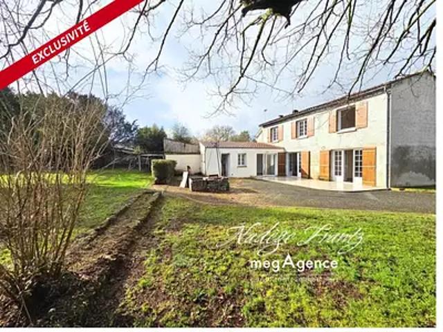 Saint Jean d'Angély 17400 Achat / Vente maison 5 pièces t5 terrasse