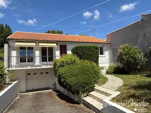 Saint Jean d'Angély 17400 Achat / Vente maison 5 pièces t5