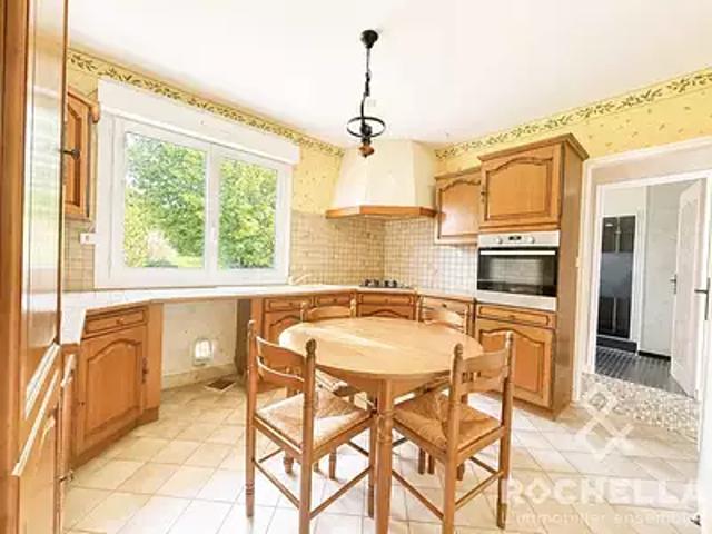 Saint Jean d'Angély 17400 Achat / Vente maison 6 pièces t6 parking