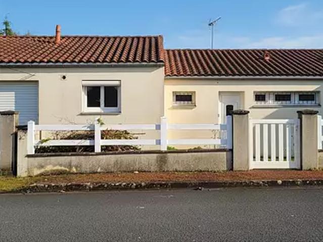 Saint Jean d'Angély 17400 Achat / Vente maison 6 pièces t6