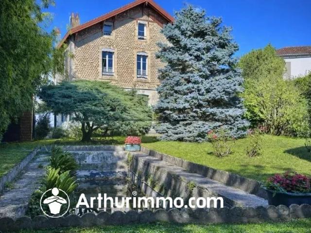 Saint Jean d'Angély Vente Maison 17
