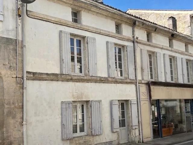 Saint Jean d'Angély Vente Maison 17