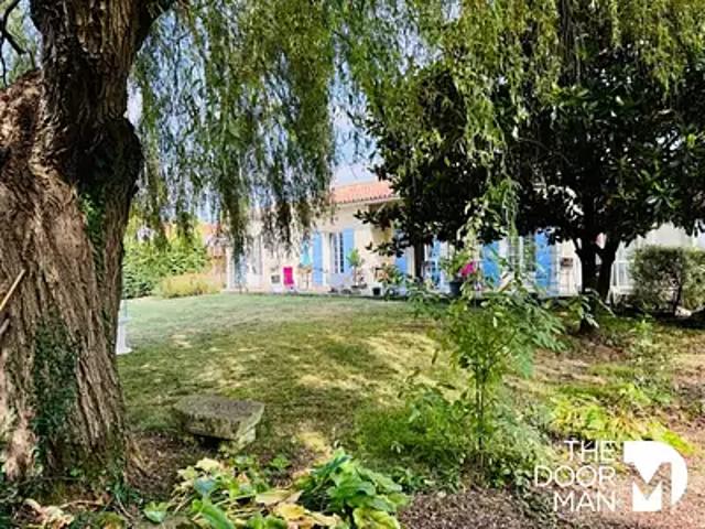 Saint Jean d'Angle 17620 Achat / Vente maison 7 pièces t7 piscine