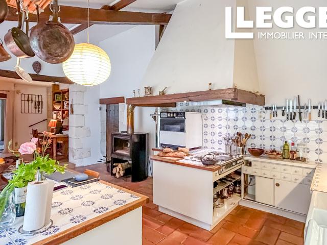 Saint Jean d'Ataux Maison avec grange et piscine sur une parcelle de 30700 m²