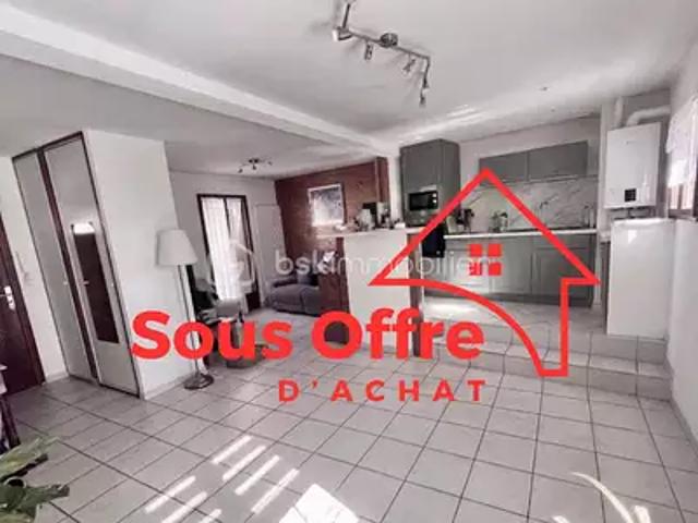 Saint Jean de Maurienne 73300 Achat / Vente appartement 3 pièces t3 au dernier étage cave