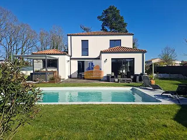 Saint Jean de Boiseau 44640 Achat / Vente maison 7 pièces t7 au dernier étage