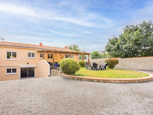 SAINT JEAN DE BOISEAU MAISON 6 PIECES 204m2 4 CHAMBRES TERRASSE AVEC PERGOLA GRAND JARDIN