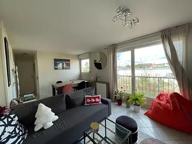 Saint Jean de Braye 45800 Achat / Vente appartement 2 pièces t2 au dernier étage cave