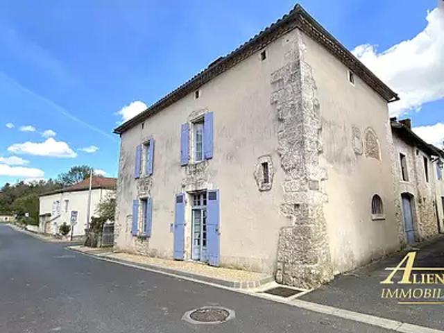 Saint Jean de Côle 24800 Achat / Vente maison 6 pièces t6 au dernier étage