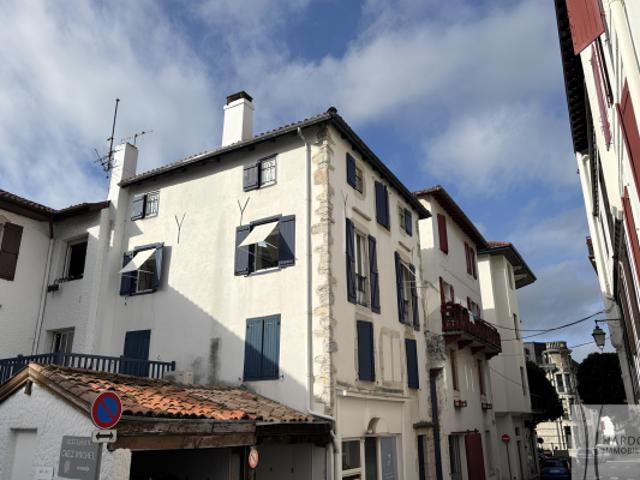 SAINT JEAN DE LUZ CENTRE APPARTEMENT TROIS PIECES