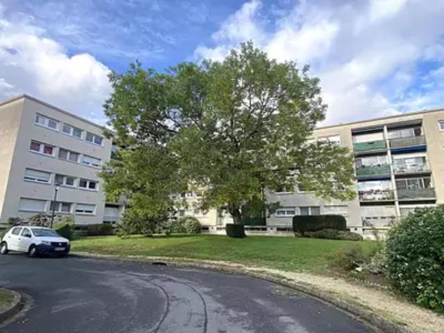 Saint Jean de la Ruelle 45140 Achat / Vente appartement 3 pièces t3 au dernier étage parking