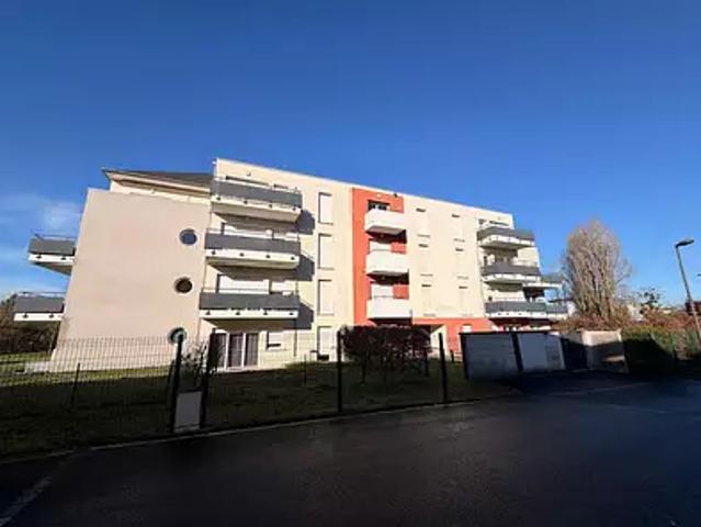 Saint Jean de la Ruelle 45140 Location appartement 3 pièces t3 balcon