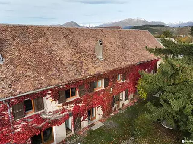 Saint Jean d'Hérans 38710 Achat / Vente maison 8 pièces t8 terrasse parking