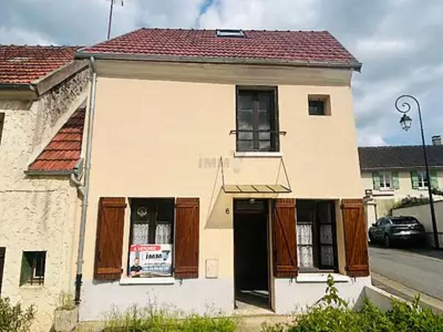 Saint Jean les Deux Jumeaux 77660 Achat / Vente maison 2 pièces t2 au dernier étage