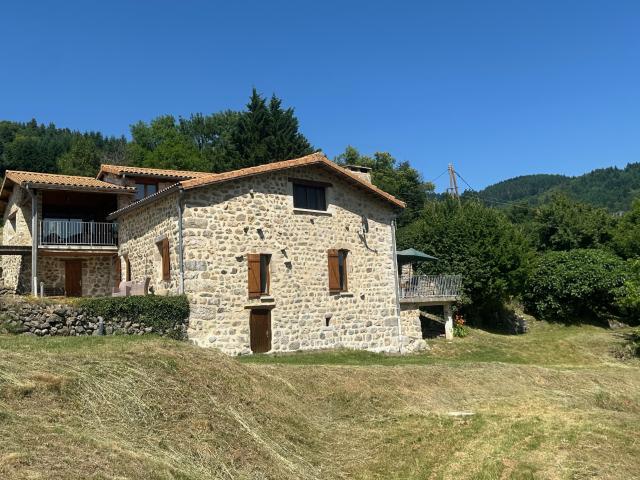 Saint Jean Roure Vente Propriété/château 07