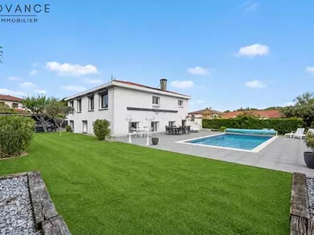 Saint Jean 31240 Achat / Vente maison 8 pièces t8 piscine jardin