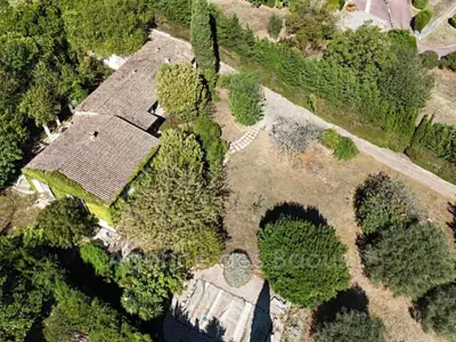 Saint Jeannet 06640 Achat / Vente maison 7 pièces t7 piscine parking