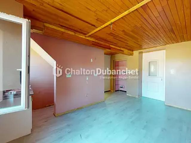 Saint Jodard 42590 Achat / Vente maison 4 pièces t4 au dernier étage cave